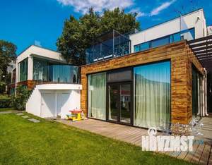 Дом 700м&sup2;, 2-этажный, посуточно, 