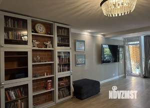 Таунхаус 275м², 3-этажный, на длительный срок, 