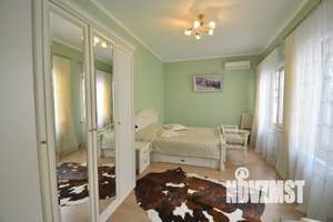 Дом 70м², 3-этажный, посуточно, 