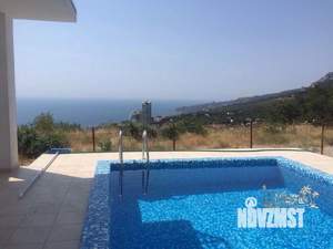 Дом 200м&sup2;, 2-этажный, посуточно, 