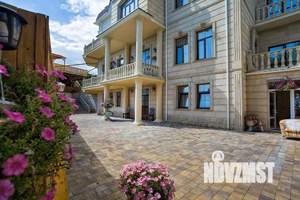 Дом 650м&sup2;, 4-этажный, посуточно, 