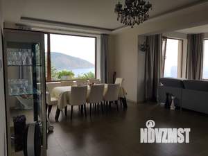 Дом 320м&sup2;, 3-этажный, на длительный срок, 