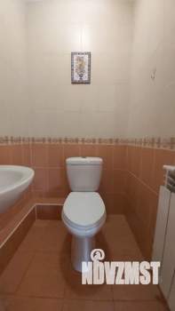 Дом 241м&sup2;, 3-этажный, на длительный срок, 