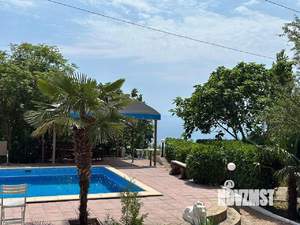 Дом 300м&sup2;, 3-этажный, посуточно, 