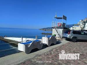 Дом 45м&sup2;, 3-этажный, посуточно, 