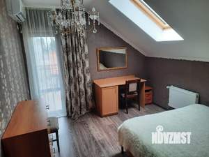 Дом 240м&sup2;, 3-этажный, посуточно, 