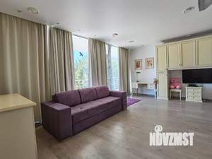 Дом 450м&sup2;, 2-этажный, посуточно, 