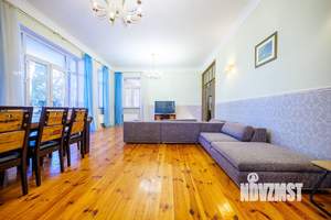 Дом 500м², 2-этажный, посуточно, 