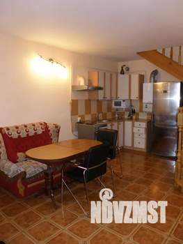 Дом 49м&sup2;, 2-этажный, посуточно, 