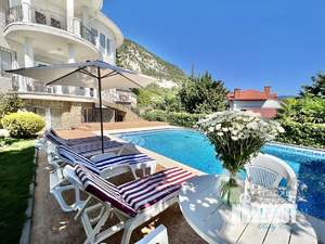 Дом 360м&sup2;, 3-этажный, посуточно, 