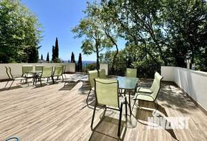 Дом 311м&sup2;, 3-этажный, посуточно, 