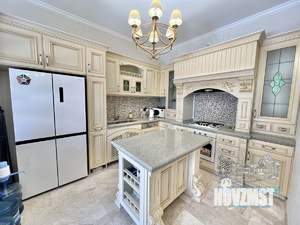 Дом 320м², 3-этажный, посуточно, 