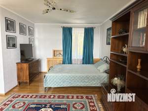 Дом 390м², 3-этажный, посуточно, 
