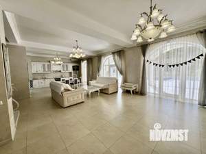 Дом 350м&sup2;, 3-этажный, посуточно, 