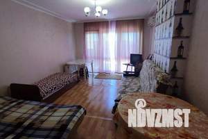 Дом 35м&sup2;, 3-этажный, посуточно, 