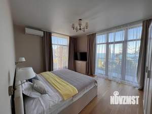 Дом 300м&sup2;, 3-этажный, посуточно, 