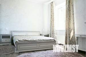 Дом 343м&sup2;, 3-этажный, посуточно, 