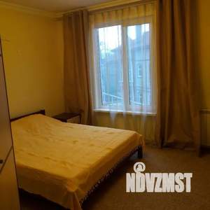 Дом 200м&sup2;, 3-этажный, посуточно, 