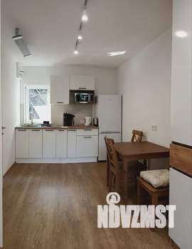 Дом 64м&sup2;, 2-этажный, посуточно, 