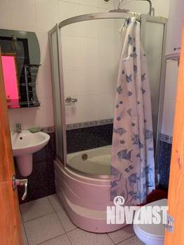 Дом 50м&sup2;, 3-этажный, посуточно, 