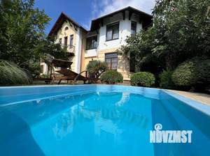 Дом 250м&sup2;, 1-этажный, посуточно, 