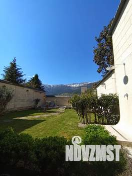 Дом 200м&sup2;, 2-этажный, посуточно, 