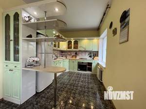 Дом 350м&sup2;, 3-этажный, посуточно, 