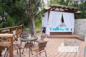 Дом 160м&sup2;, 3-этажный, посуточно, 