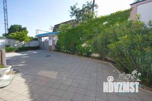 Дом 500м&sup2;, 2-этажный, посуточно, 