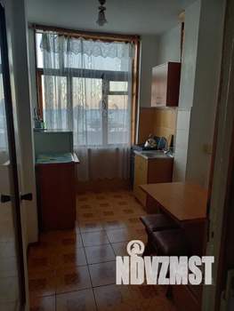 Дом 18м&sup2;, 3-этажный, посуточно, 