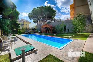 Дом 100м&sup2;, 1-этажный, посуточно, 