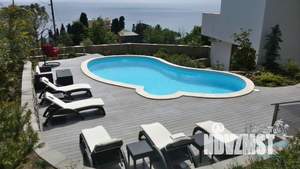 Дом 380м&sup2;, 3-этажный, посуточно, 