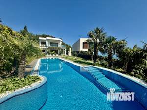 Дом 300м&sup2;, 2-этажный, посуточно, 