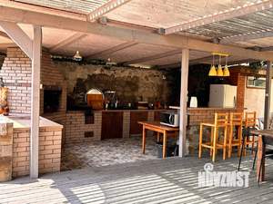 Дом 300м&sup2;, 3-этажный, посуточно, 