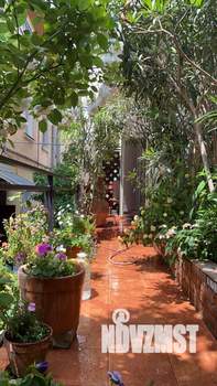 Дом 90м&sup2;, 3-этажный, посуточно, 