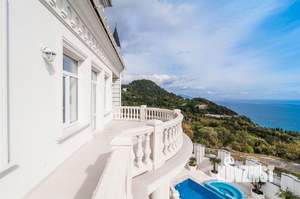 Дом 400м&sup2;, 4-этажный, на длительный срок, 