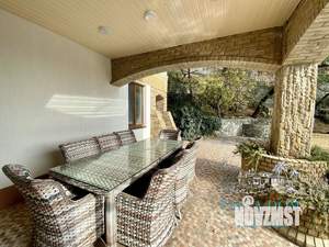 Дом 300м&sup2;, 3-этажный, посуточно, 