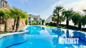 Дом 400м&sup2;, 2-этажный, посуточно, 