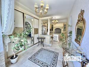 Дом 320м&sup2;, 3-этажный, посуточно, 