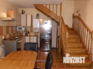 Дом 49м&sup2;, 2-этажный, посуточно, 