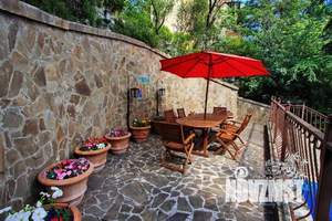 Дом 250м&sup2;, 2-этажный, посуточно, 