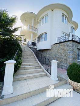 Дом 380м&sup2;, 3-этажный, на длительный срок, 