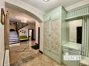 Дом 250м&sup2;, 4-этажный, посуточно, 