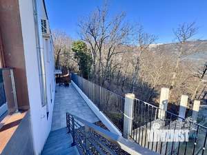 Дом 450м&sup2;, 3-этажный, посуточно, 