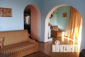 Дом 280м&sup2;, 3-этажный, посуточно, 