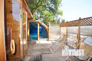 Дом 200м&sup2;, 4-этажный, посуточно, 