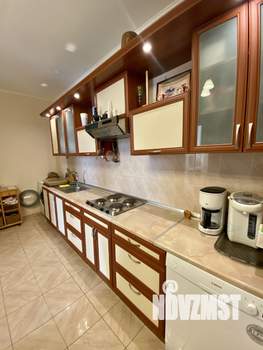 Дом 350м², 3-этажный, посуточно, 