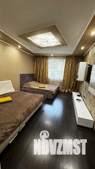 Дом 60м&sup2;, 4-этажный, посуточно, 