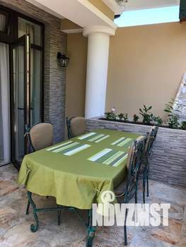 Дом 16м&sup2;, 2-этажный, посуточно, 