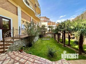 Дом 550м&sup2;, 4-этажный, посуточно, 